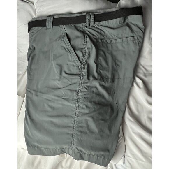 Columbia Men’s Silver Ridge Utility Cargo Short 36x9 W/Belt! Hiking Camping Fish - Picture 5 of 8